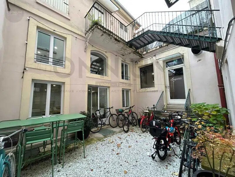 Bureau dans Lyon à louer Photo de l’immeuble– Image 1 sur 14