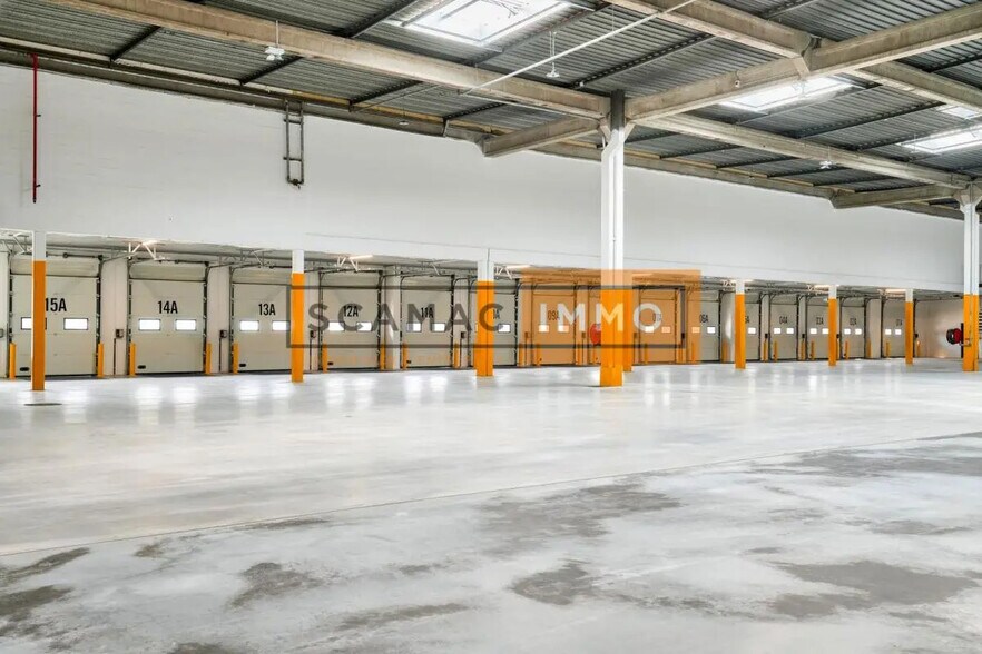 Industriel/Logistique dans Trappes à louer - Photo de l’immeuble – Image 3 sur 8