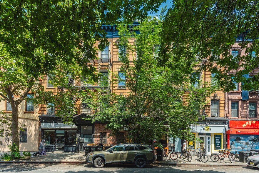 555-561 Gates Avenue, Brooklyn, NY à vendre - Photo de l’immeuble – Image 3 sur 41