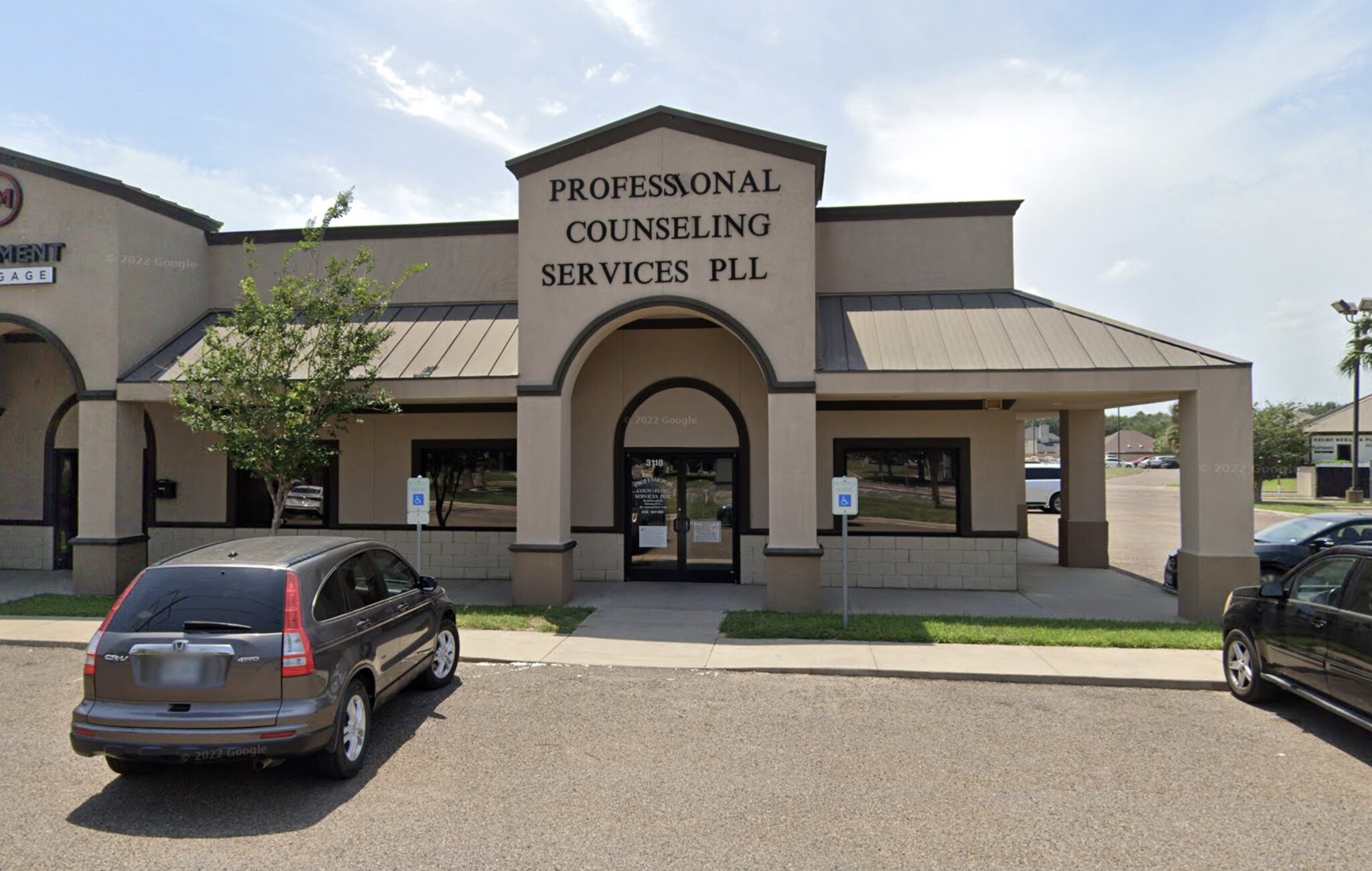 3118-3122 Center Pointe Dr, Edinburg, TX à louer Photo de l’immeuble– Image 1 sur 8