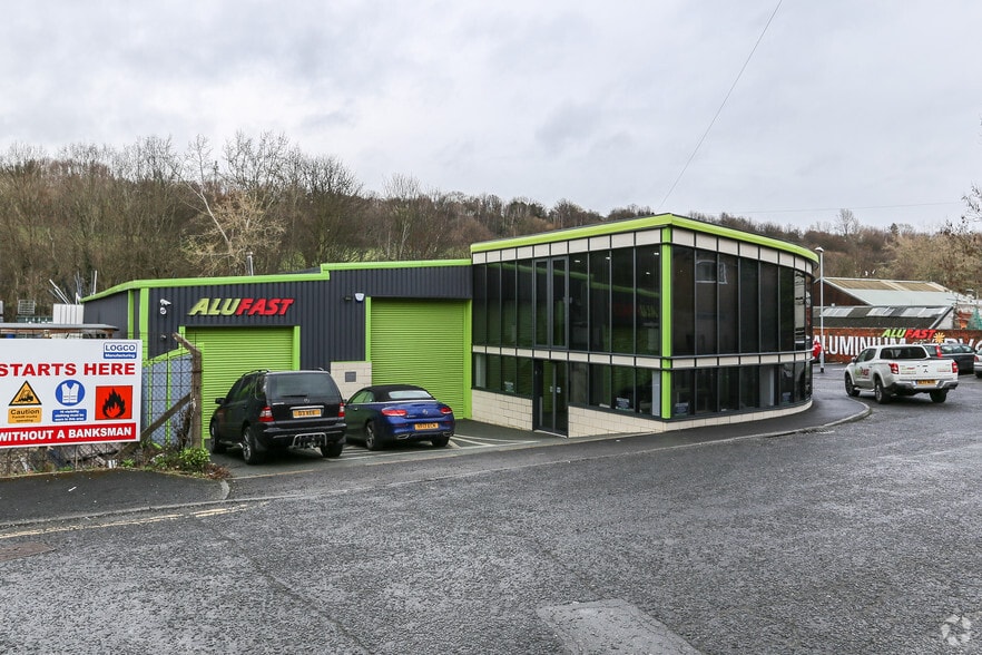 Land and Buildings on the North West portefeuille de 2 biens à vendre sur LoopNet.fr - Photo principale – Image 1 sur 2