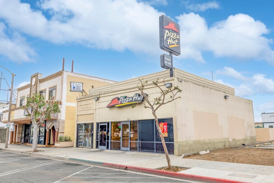 12203 Hawthorne Blvd, Hawthorne, CA à vendre - Photo de l’immeuble – Image 3 sur 39