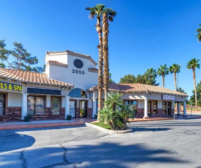2955 E Sunset Rd, Las Vegas, NV à louer - Photo de l’immeuble – Image 3 sur 4