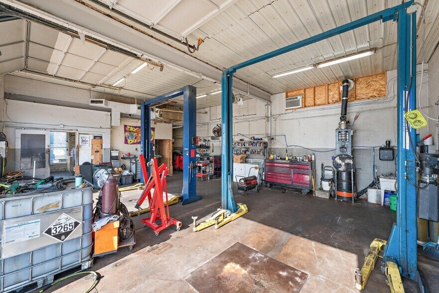 801 Lincolnway, Valparaiso, IN à vendre - Photo intérieure – Image 3 sur 15