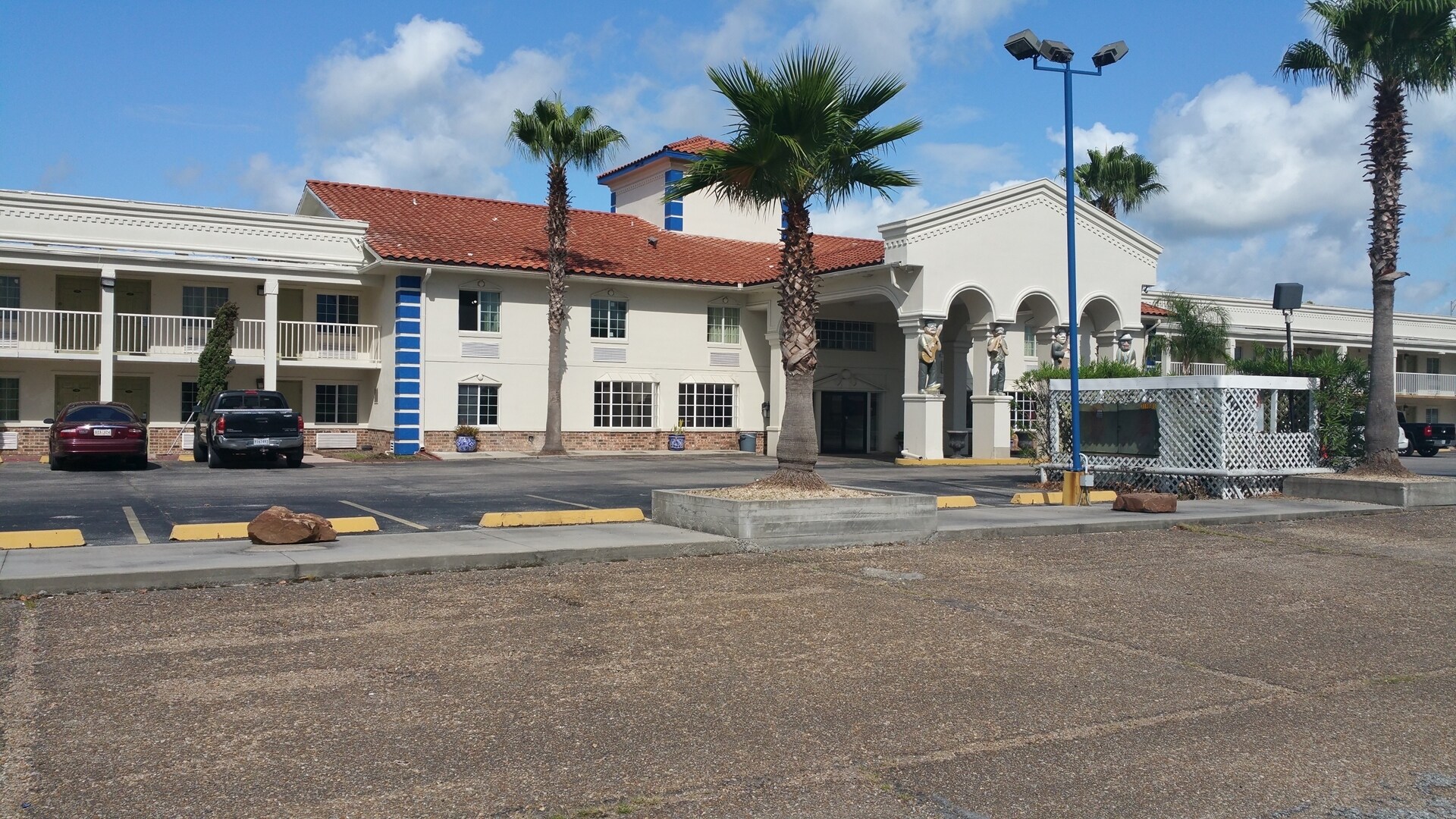 1605 N University Ave, Lafayette, LA à vendre Photo principale– Image 1 sur 6