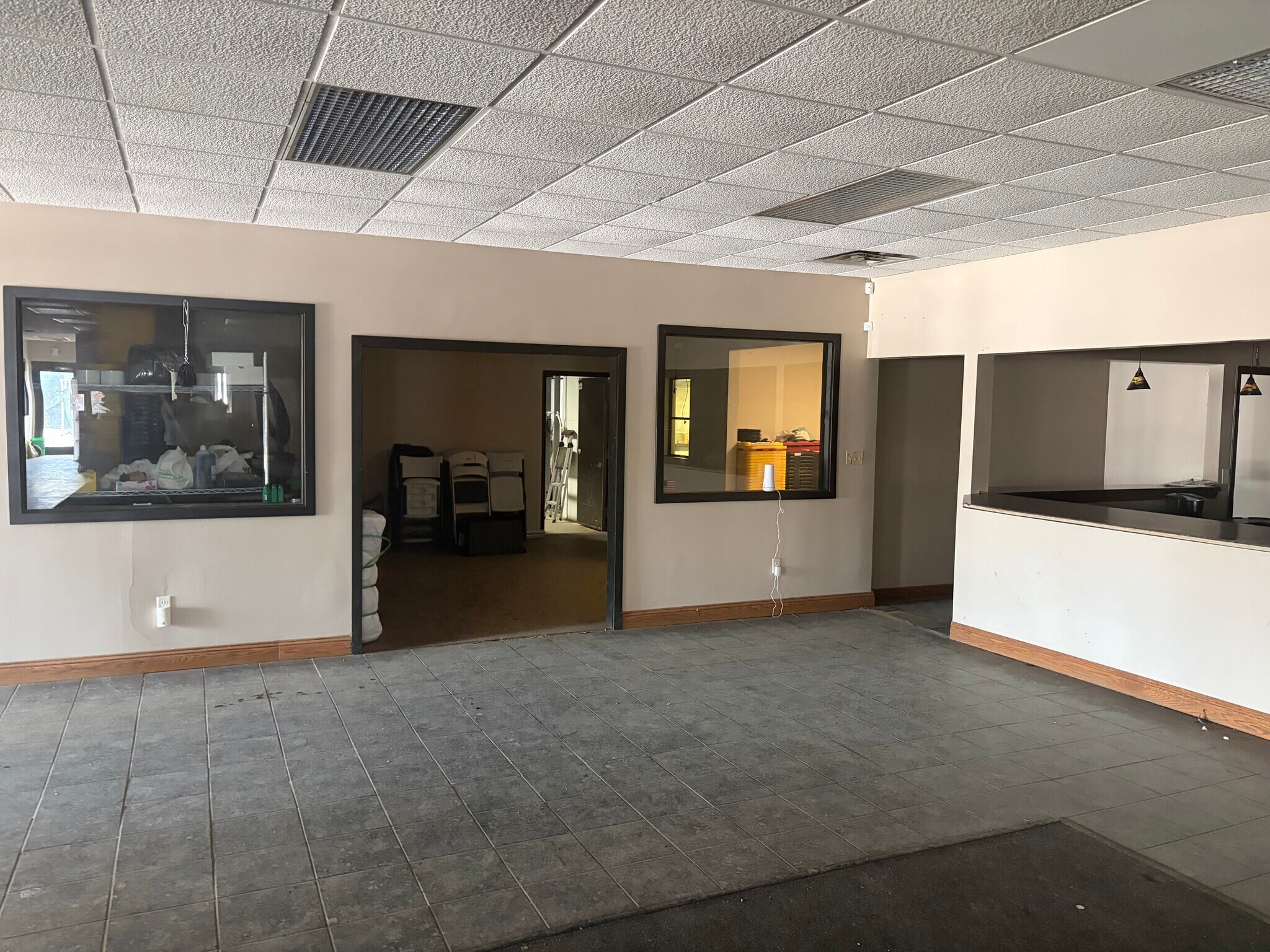 10040 N Dort Hwy, Clio, MI à vendre Photo intérieure– Image 1 sur 2