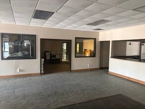 10040 N Dort Hwy, Clio, MI à vendre Photo intérieure– Image 1 sur 2