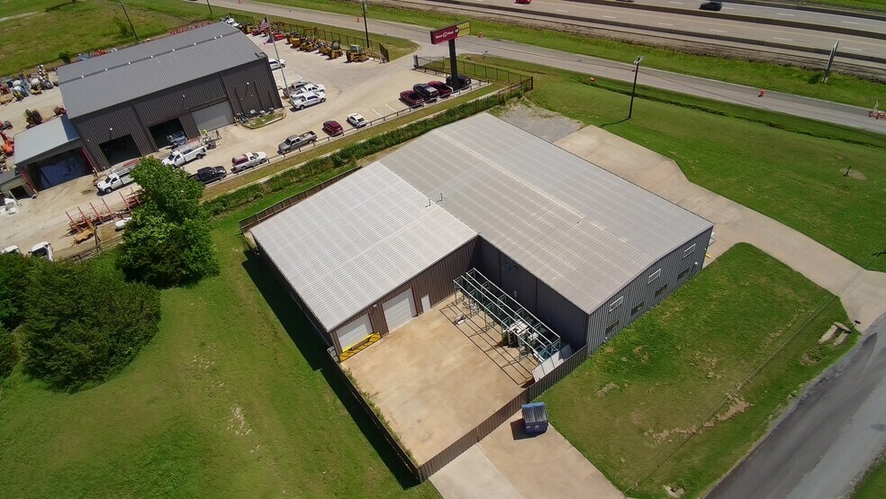 14555 Hwy 75, Van Alstyne, TX à louer - Photo de l’immeuble – Image 2 sur 17