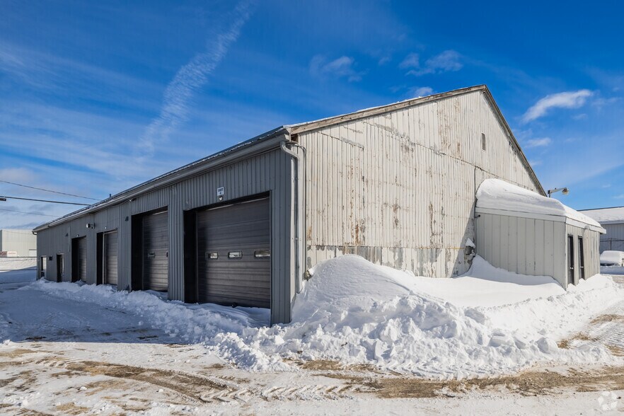 42 Union St, Smiths Falls, ON à vendre - Photo de l’immeuble – Image 2 sur 4