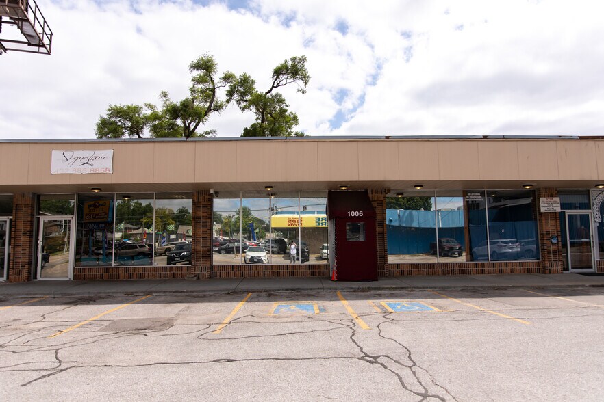 1002-1010 NW Radial Hwy, Omaha, NE à louer - Photo de l’immeuble – Image 1 sur 17