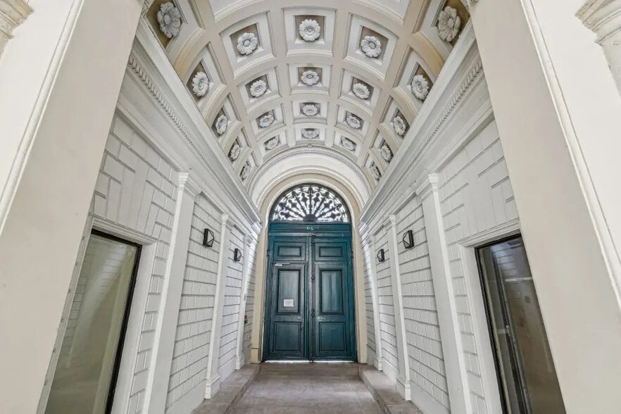 101 Rue De Richelieu, Paris à louer - Photo de l’immeuble – Image 2 sur 9