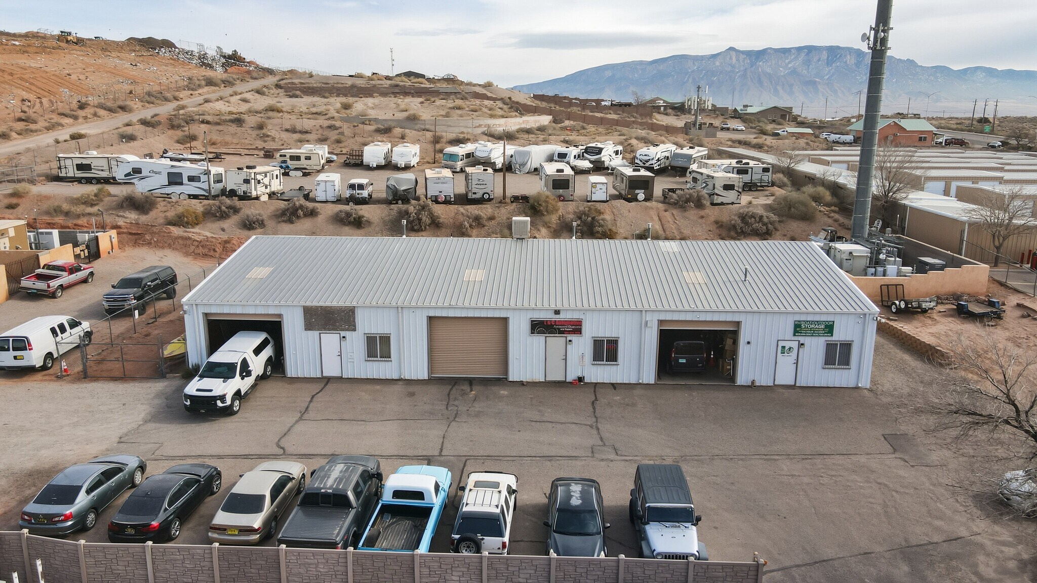 1050 Carpenter St NE, Rio Rancho, NM à vendre Photo principale– Image 1 sur 22