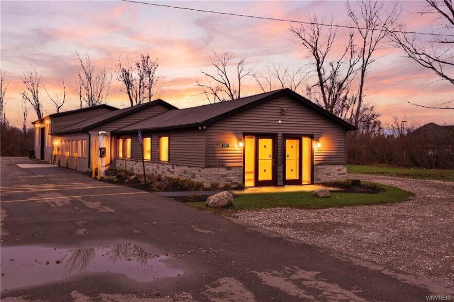 3691 Southwestern Blvd, Orchard Park, NY à vendre - Photo de l’immeuble – Image 2 sur 47