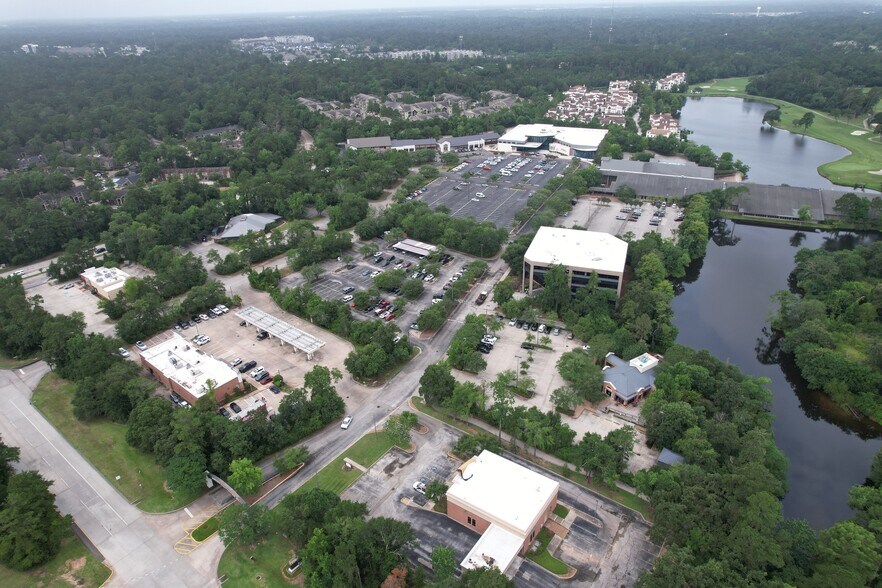 2170 Buckthorne Pl, The Woodlands, TX à louer - Photo de l’immeuble – Image 3 sur 5