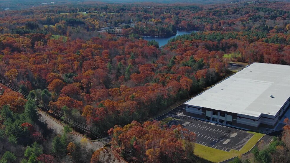 90 Huntoon Memorial Hwy, Leicester, MA à louer - Vidéo sur l’annonce professionnelle – Image 2 sur 11