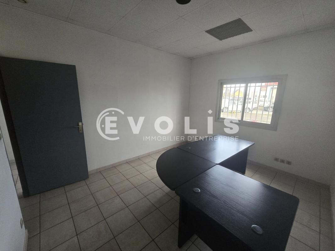 Bureau dans La Norville à louer Photo intérieure– Image 1 sur 8