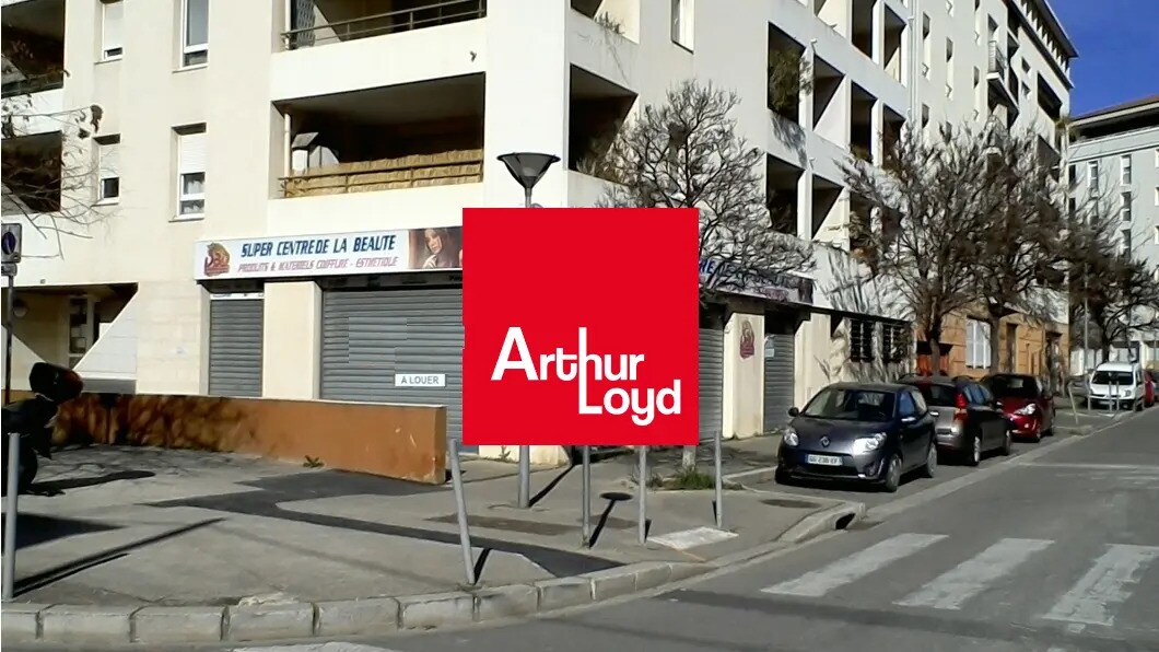 Local commercial dans Aubagne à louer Photo de l’immeuble– Image 1 sur 11