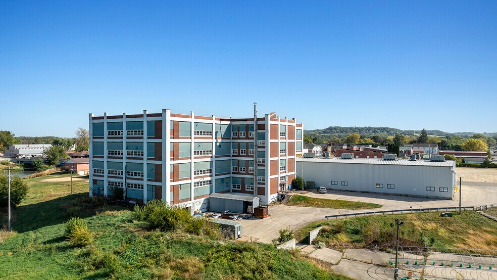 101 N Washington St, Hanover, IL à louer - Photo de l’immeuble – Image 2 sur 22