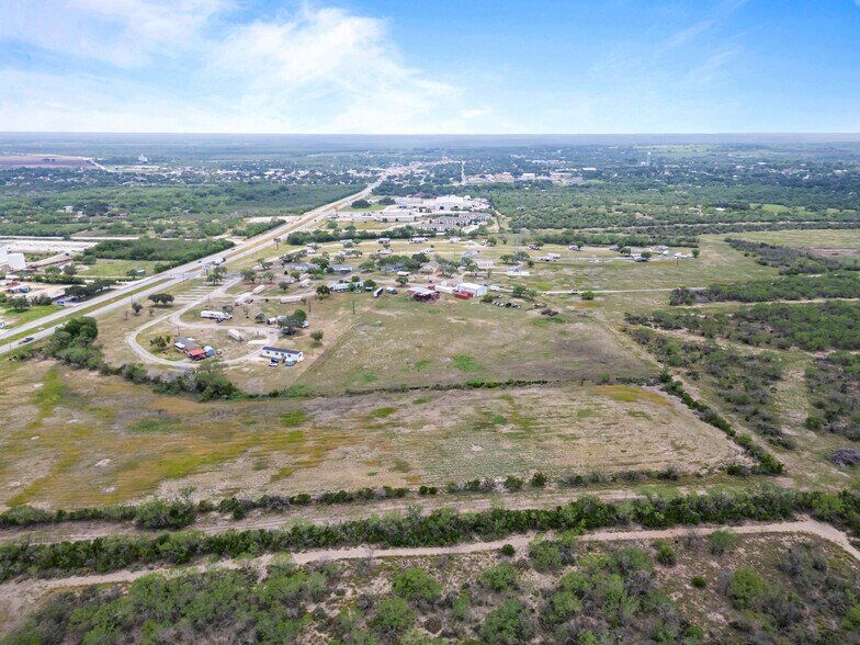 3117 Highway 281, George West, TX à vendre - Photo de l’immeuble – Image 2 sur 22