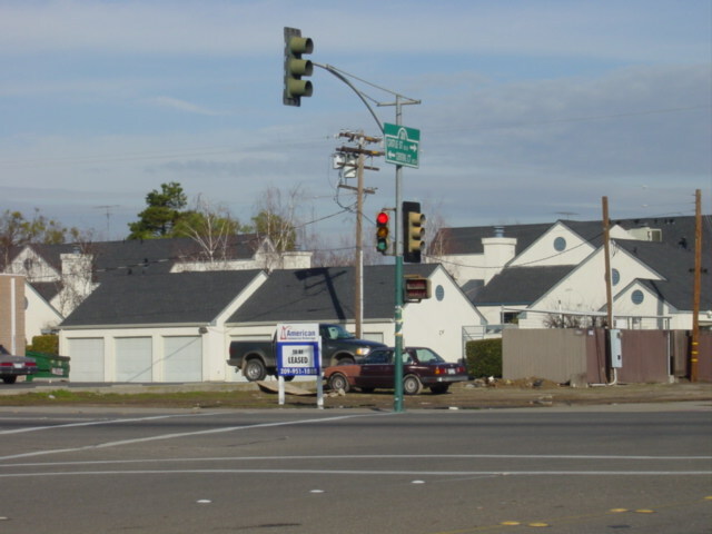2402 Pacific Ave, Stockton, CA à louer - Photo principale – Image 1 sur 1
