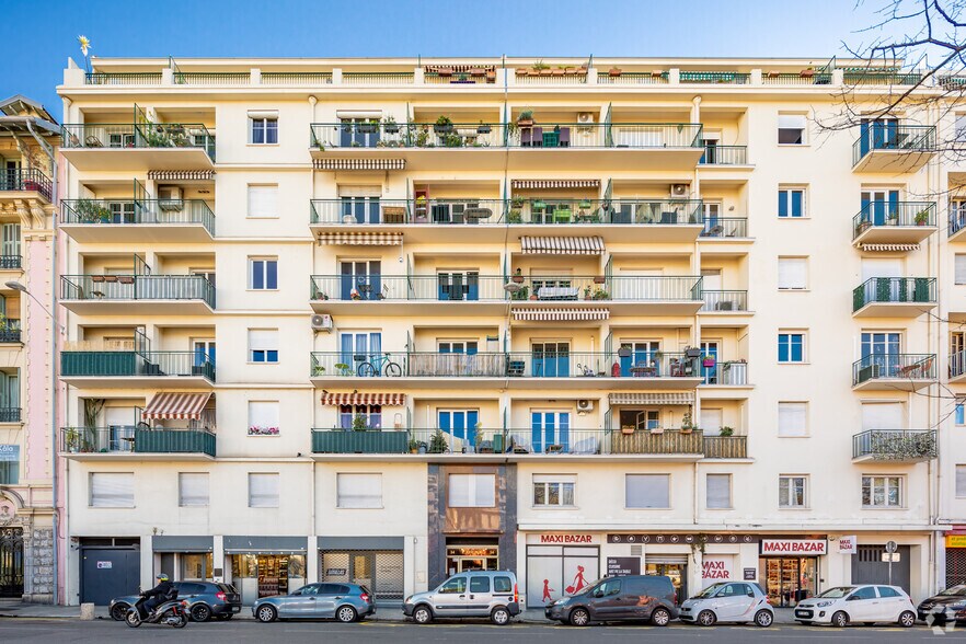 Local commercial dans Nice à louer - Photo principale – Image 1 sur 3