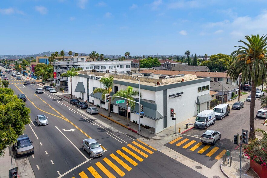 500 Alamitos Ave, Long Beach, CA à louer - Photo de l’immeuble – Image 3 sur 78