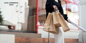 Plus de détails pour Local commercial à vendre