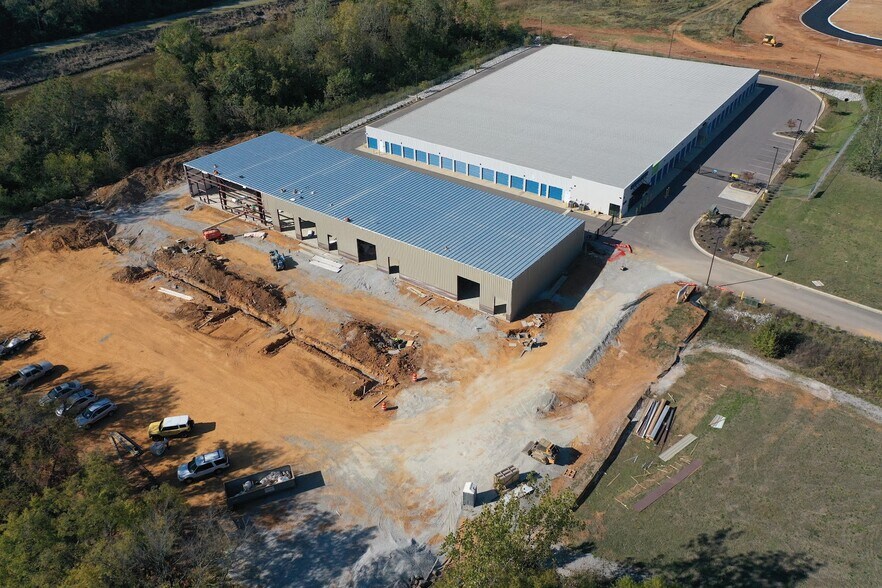 3216 Leeman Ferry Rd SW, Huntsville, AL à louer - Photo de l’immeuble – Image 3 sur 8
