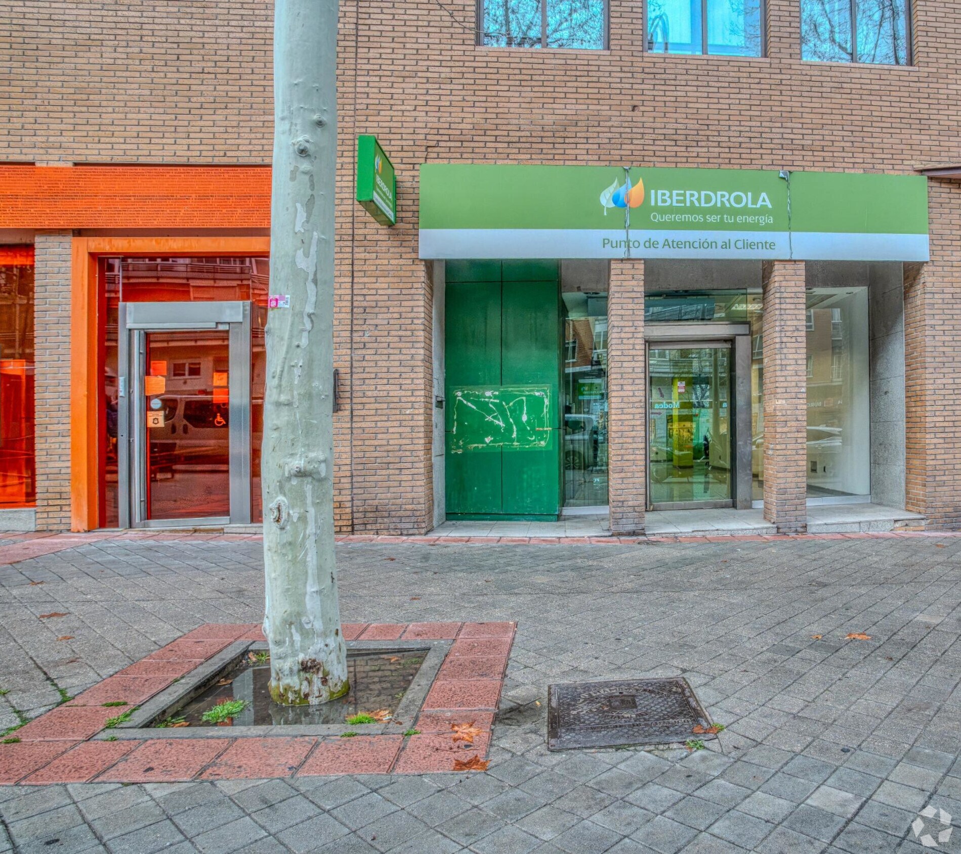 Local commercial dans Madrid, Madrid à louer Photo intérieure– Image 1 sur 10