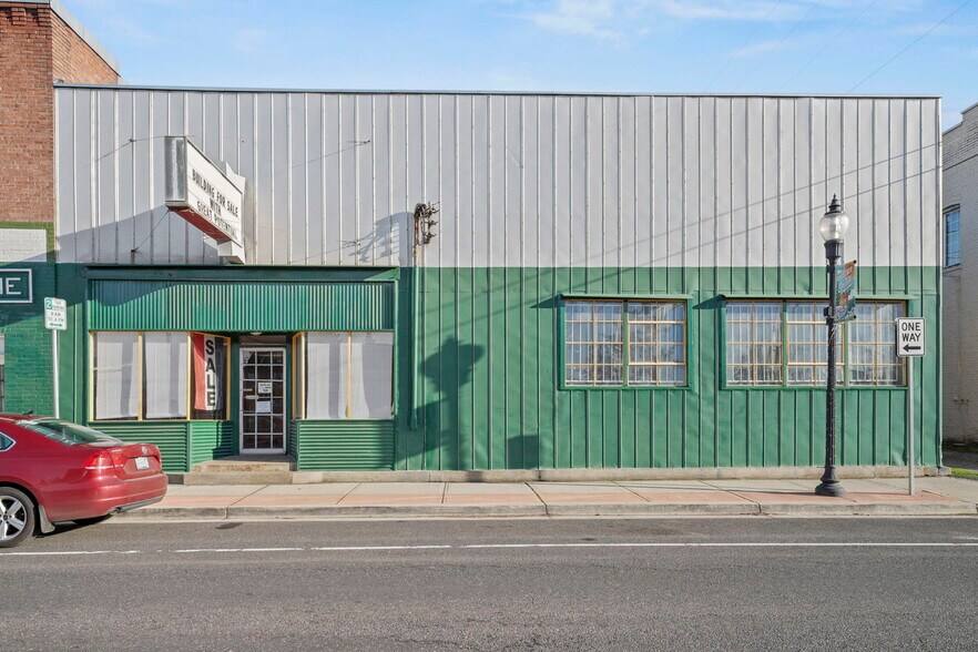 4916 N Market St, Spokane, WA à vendre - Photo principale – Image 1 sur 12