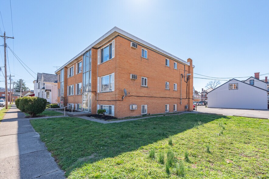 325 Pike St, Reading, OH à vendre - Photo de l’immeuble – Image 3 sur 33