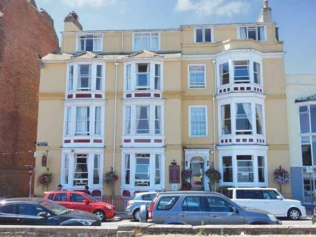 31-32 The Esplanade, Weymouth à vendre - Photo de l’immeuble – Image 2 sur 5