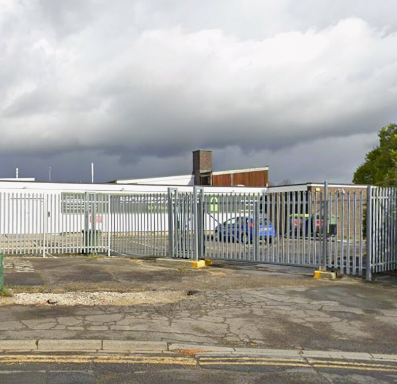 25C West Howe Industrial Estate, Bournemouth à louer Photo de l’immeuble– Image 1 sur 2