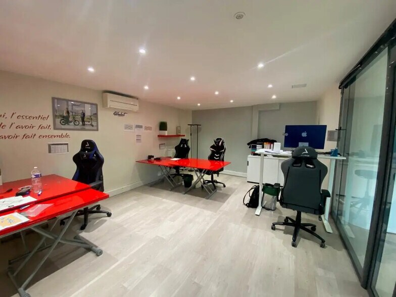 Bureau dans Courbevoie à louer - Photo de l’immeuble – Image 2 sur 8