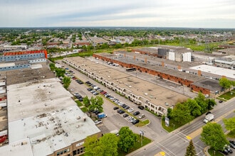 4555 Boul Des Grandes-Prairies, Saint-leonard, QC - Vue aérienne  vue de carte