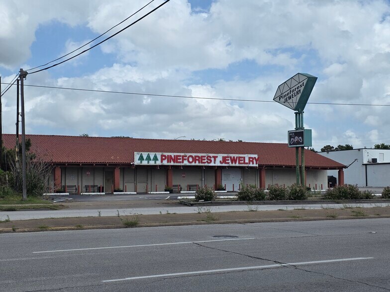 1141 Uvalde Rd, Houston, TX à vendre - Photo de l’immeuble – Image 2 sur 10