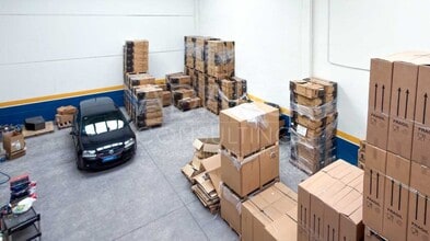 Industriel/Logistique dans Leganés, Madrid à louer Photo intérieure– Image 2 sur 9