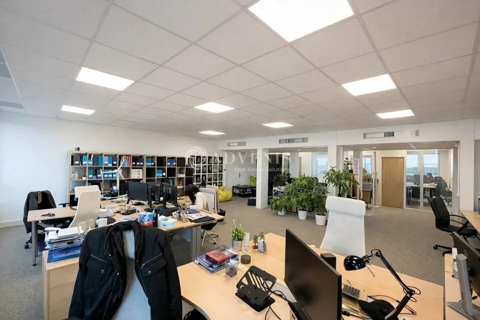 Bureau dans Asnières-sur-Seine à vendre Photo intérieure– Image 1 sur 5