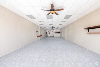 5781-5783 Bayshore Rd, North Fort Myers, FL à louer Photo intérieure– Image 1 sur 4