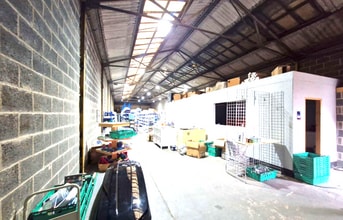 Cherry Tree Rd, Doncaster à louer Photo intérieure– Image 2 sur 2