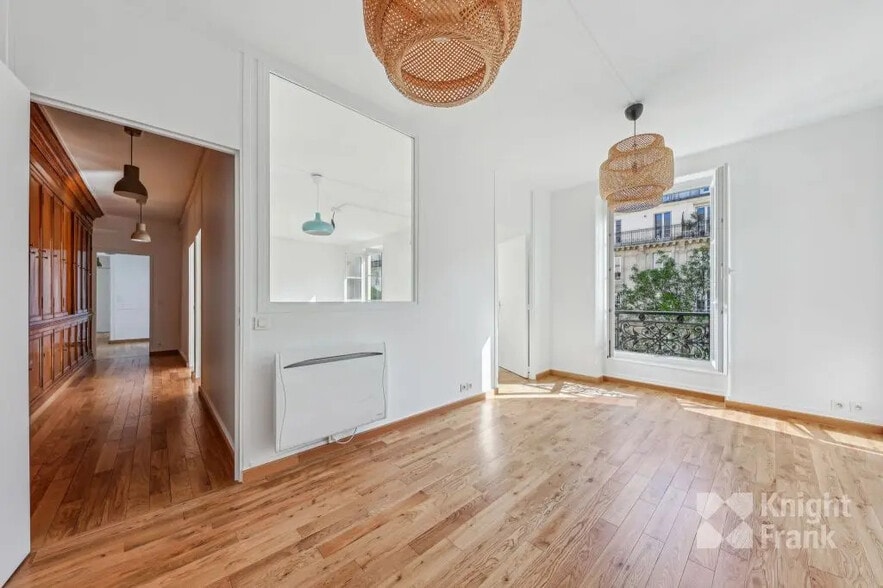 107 Avenue Parmentier, Paris à louer - Photo de l’immeuble – Image 3 sur 9
