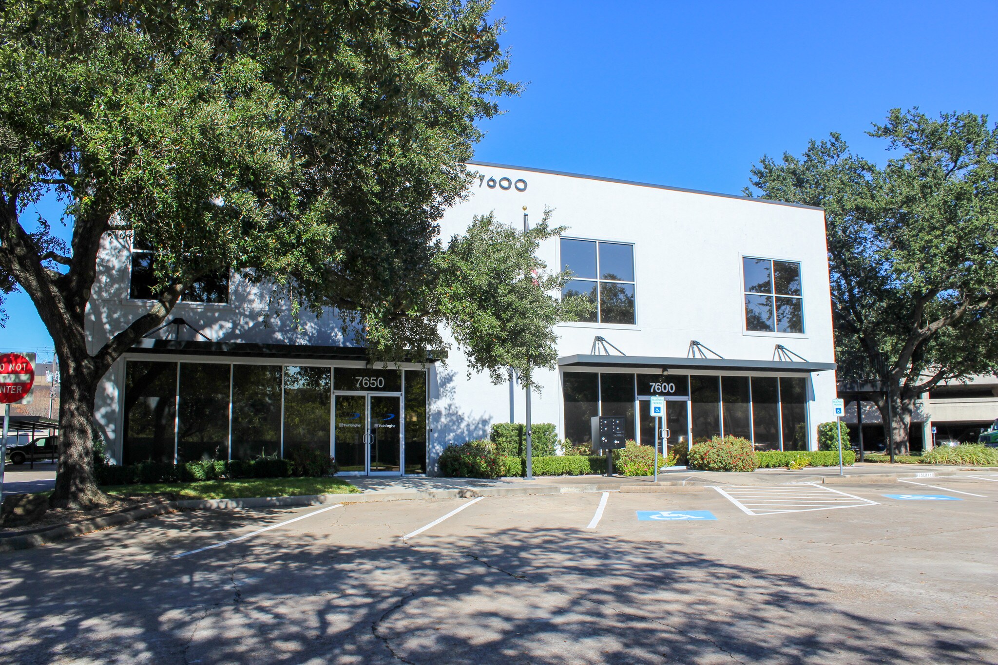 7600 San Felipe St, Houston, TX à louer Photo de l’immeuble– Image 1 sur 4