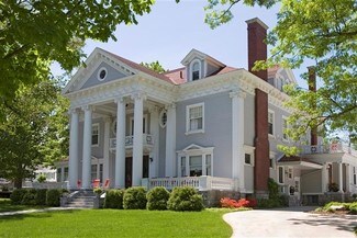 Plus de détails pour 230 Wellington St, Traverse City, MI - Hôtellerie à vendre