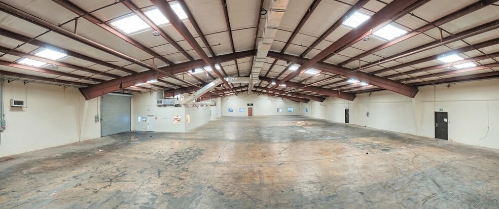 7168 15th St E, Sarasota, FL à louer - Photo intérieure – Image 3 sur 9