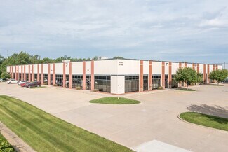 Plus de détails pour 4154-4180 NW Urbandale Dr, Urbandale, IA - Local d'activités à louer