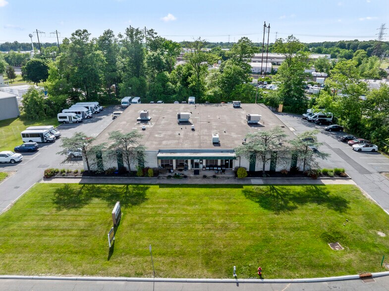 1501 Livingston Ave, North Brunswick, NJ à louer - Photo de l’immeuble – Image 2 sur 28
