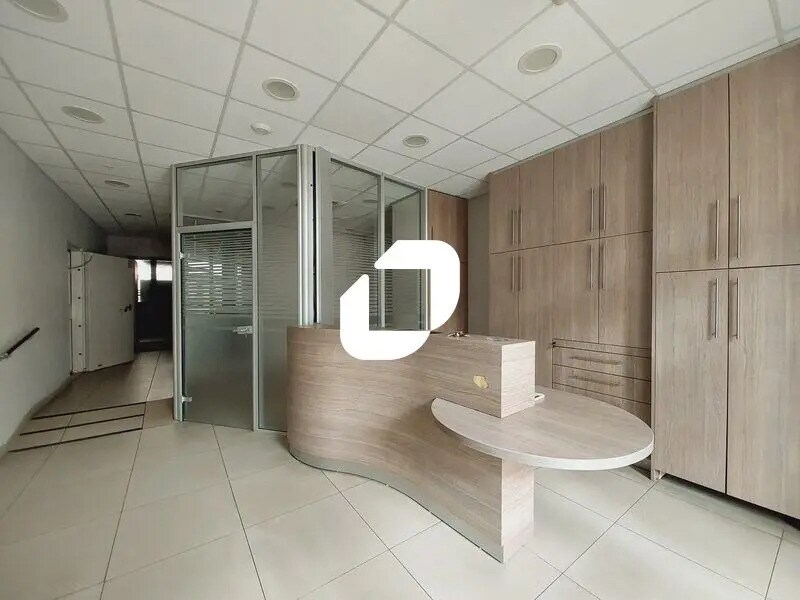 Local commercial dans Lunel à louer Photo intérieure– Image 1 sur 6