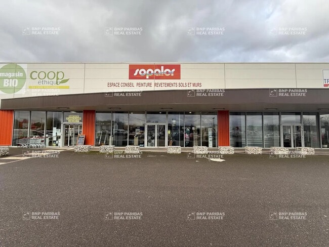 Plus de détails pour Bureau, Local d'activités à louer