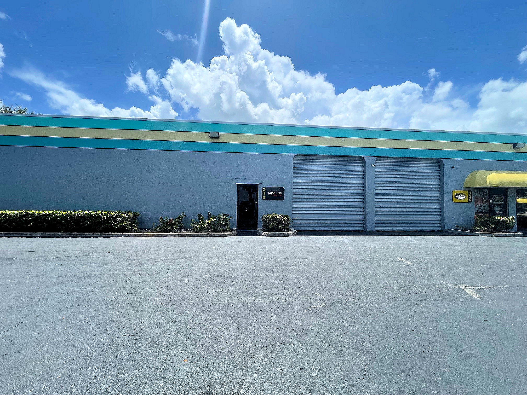 4990 SW 52nd St, Fort Lauderdale, FL à louer Photo de l’immeuble– Image 1 sur 7