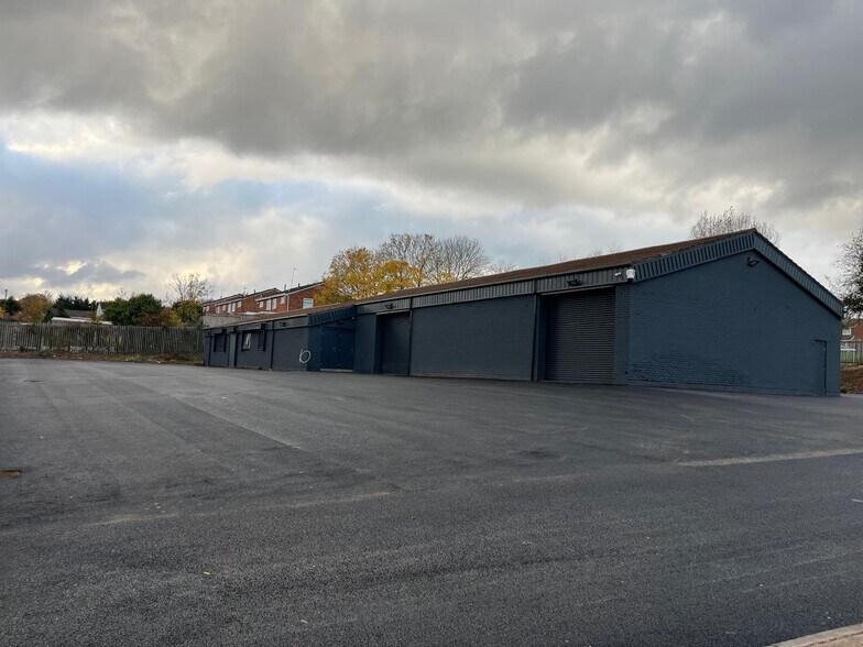 Clopton Crescent, Birmingham à louer - Photo de l’immeuble – Image 2 sur 6